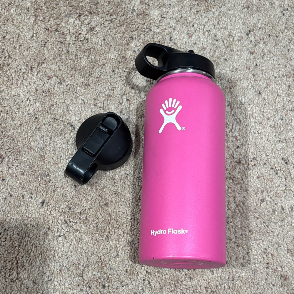 Hydro Flask Vibrant Pink Bottle with Dual Lids